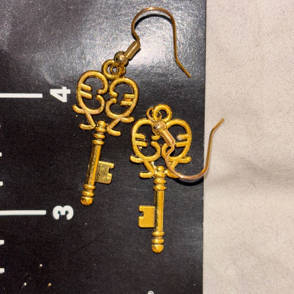 Nordstrom Key Design Gold Earrings - Picture 2 of 4